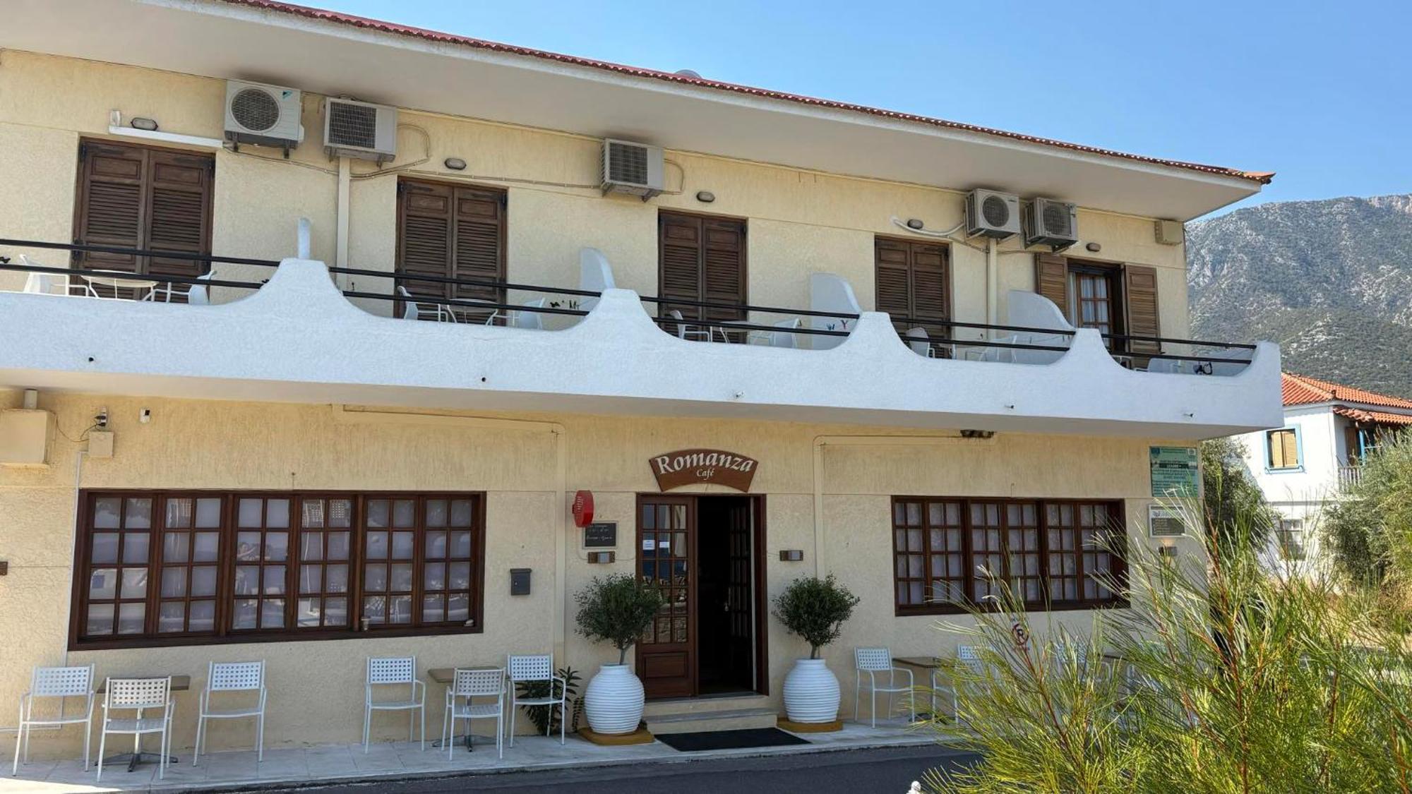 Romanza Rooms Пулитра Экстерьер фото